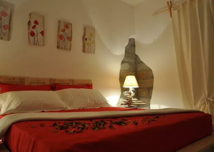 Les & サンタ・テレーザ・ガッルーラ