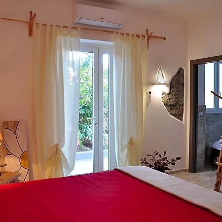 Les & 4* סנטה טרזה גאיורה