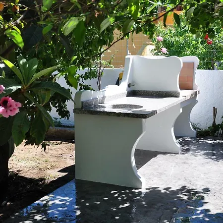 Bed & Breakfast Les & 4*