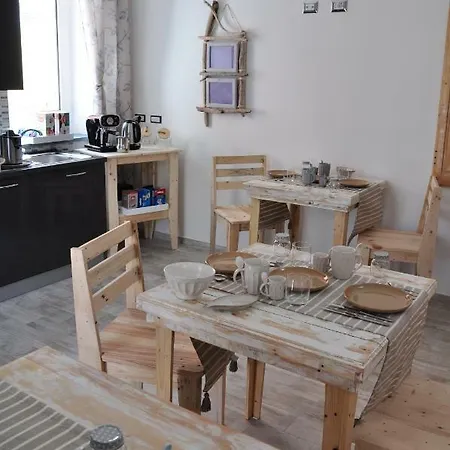 Les & Bed & Breakfast 4*