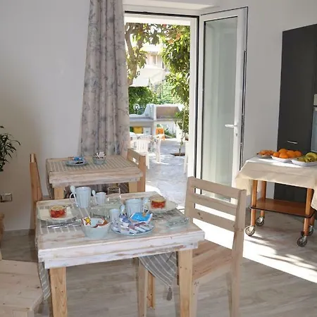 Les & Bed & Breakfast