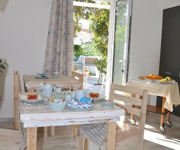 住宿加早餐酒店 Les &