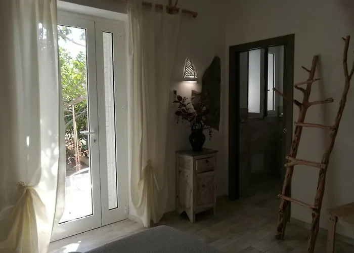 住宿加早餐酒店 Les & 4*